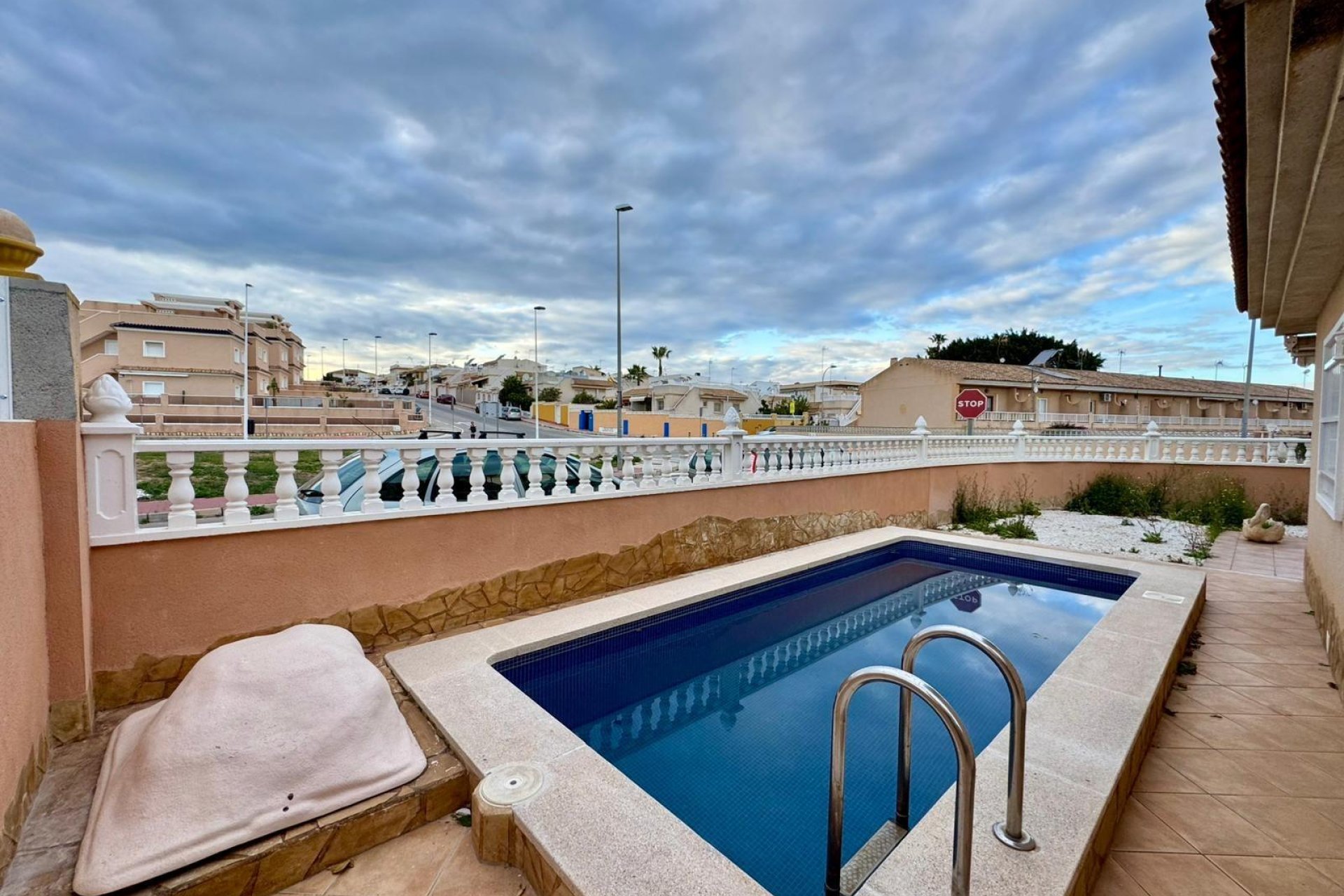 Återförsäljning - Villa -
Torrevieja - Los Balcones