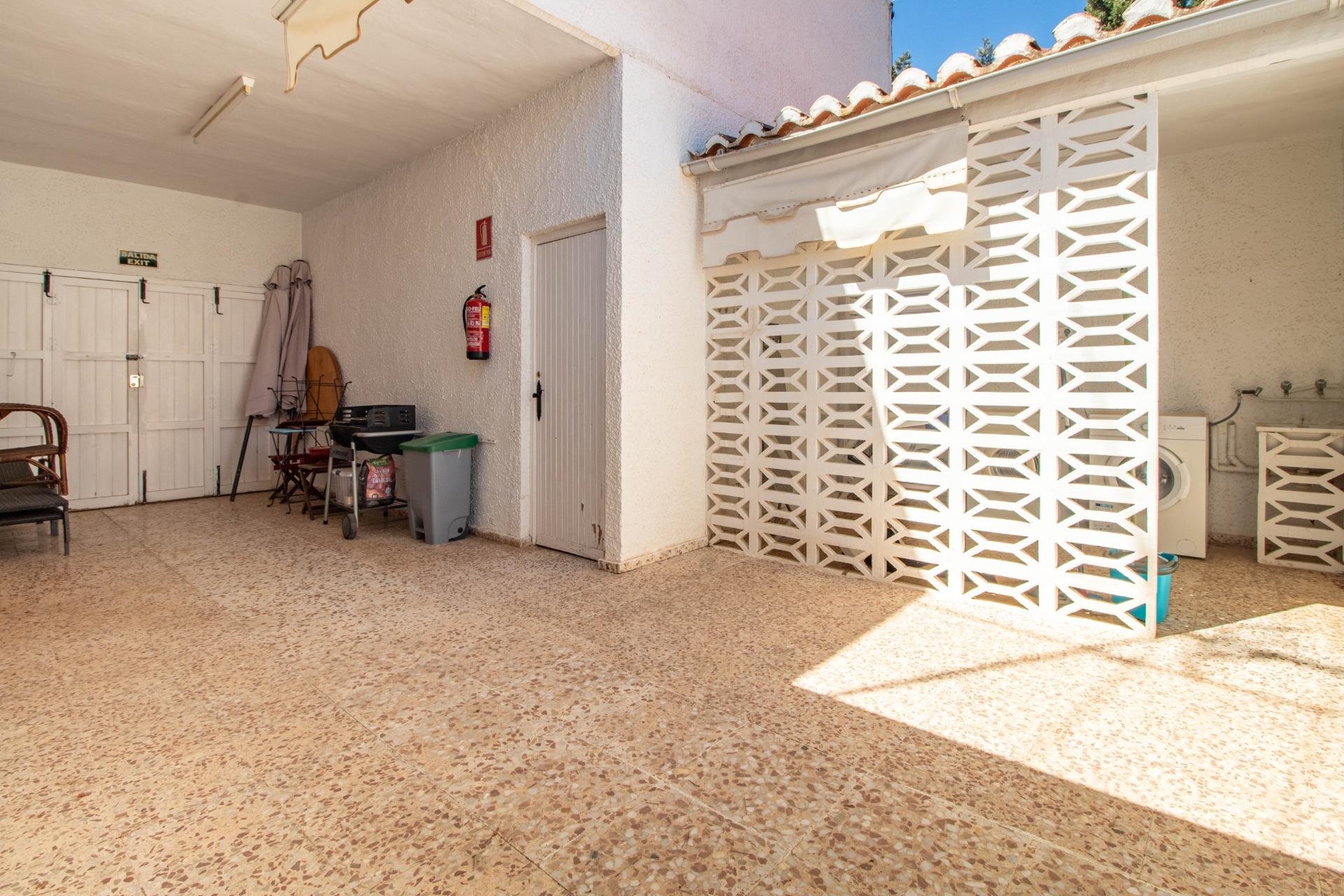 Återförsäljning - Villa -
Torrevieja - Los balcones