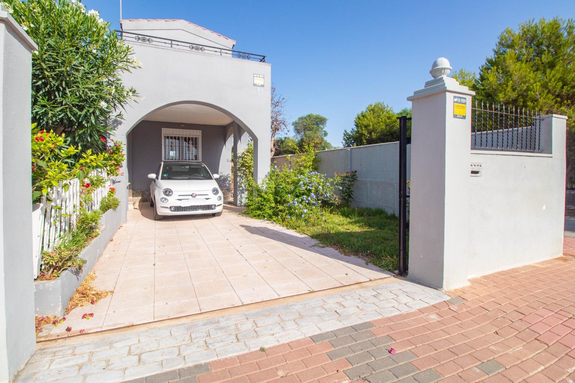 Återförsäljning - Villa -
Torrevieja - Los balcones