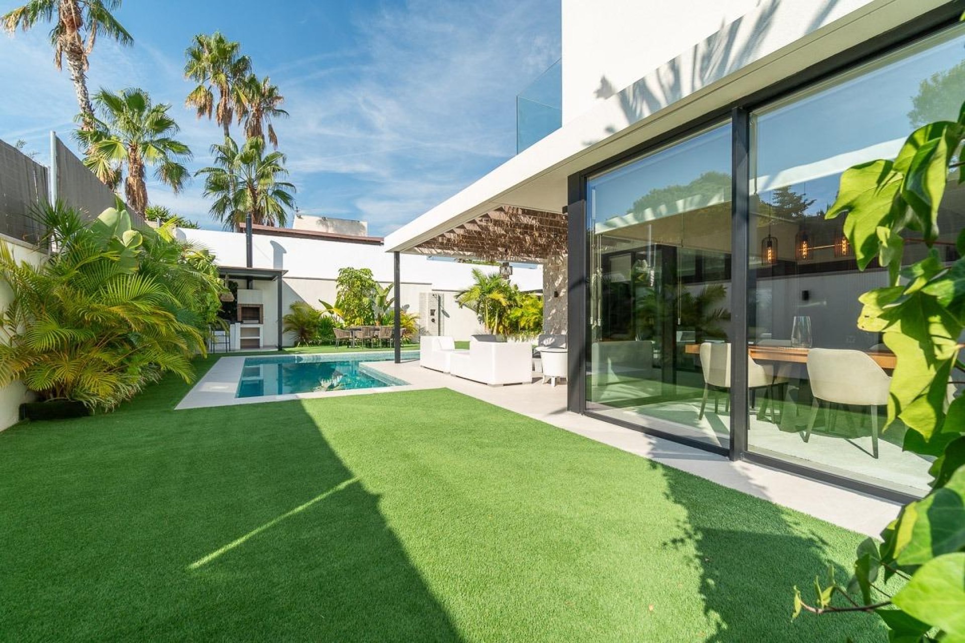 Återförsäljning - Villa -
Torrevieja - Los balcones