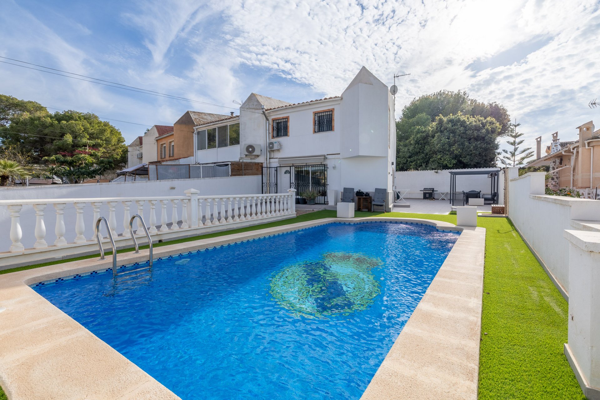 Återförsäljning - Villa -
Torrevieja - Los Balcones