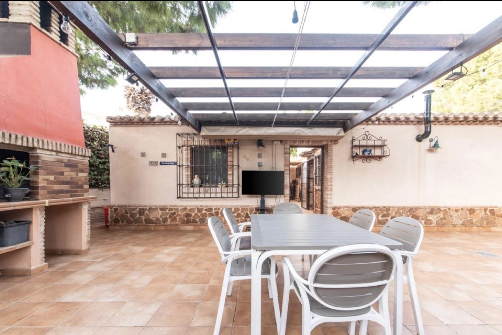 Återförsäljning - Villa -
Torrevieja - Punta Prima