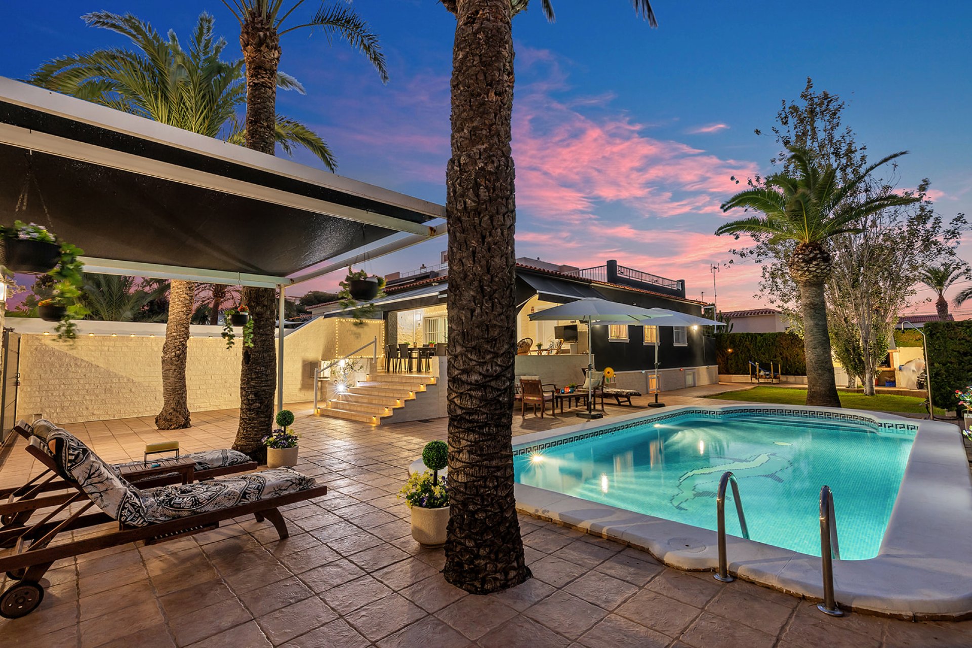 Återförsäljning - Villa -
Torrevieja - Rocio del mar