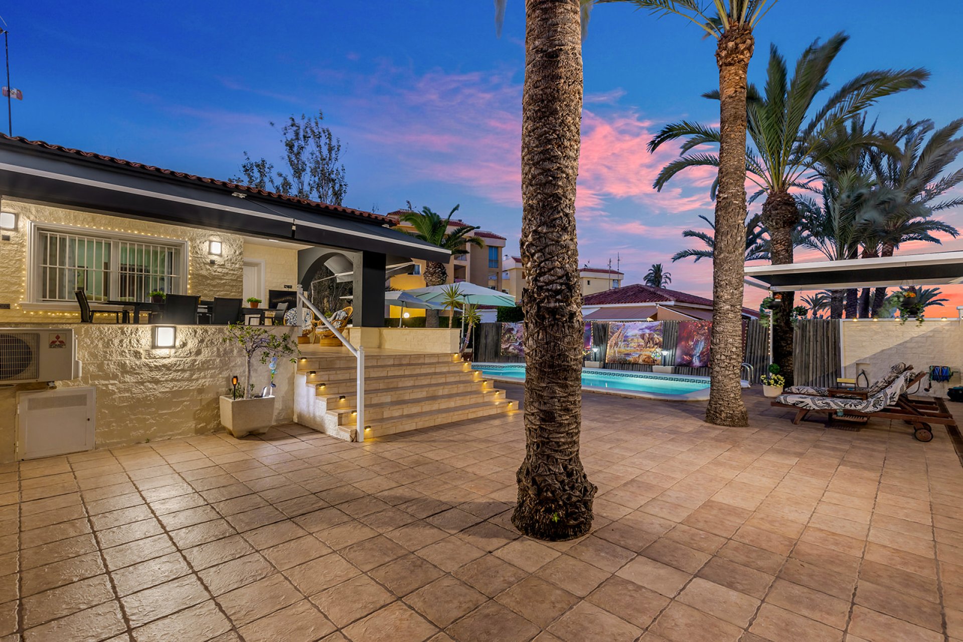 Återförsäljning - Villa -
Torrevieja - Rocio del mar