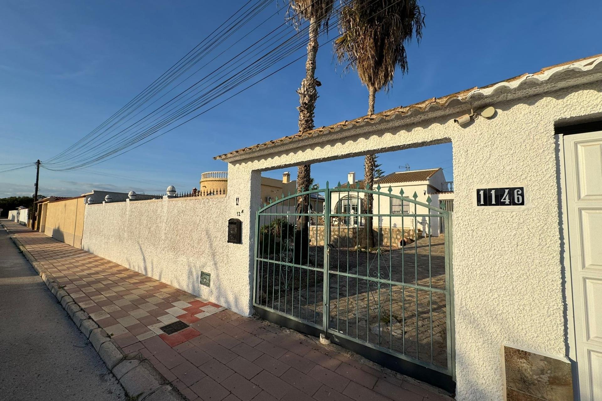 Återförsäljning - Villa -
Torrevieja - San luis