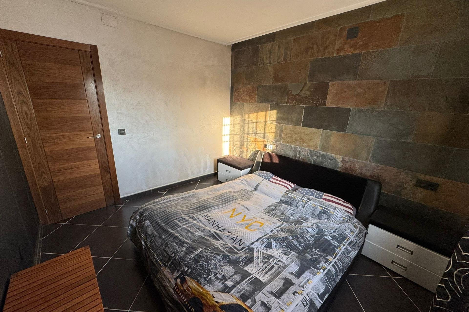 Återförsäljning - Villa -
Torrevieja - San luis