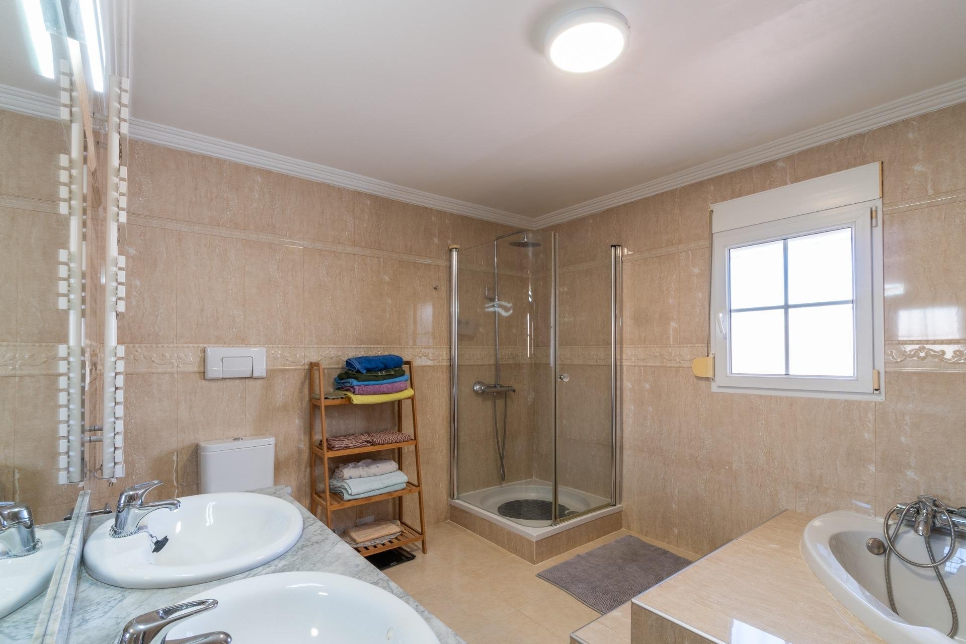 Återförsäljning - Villa -
Torrevieja - Torreta florida