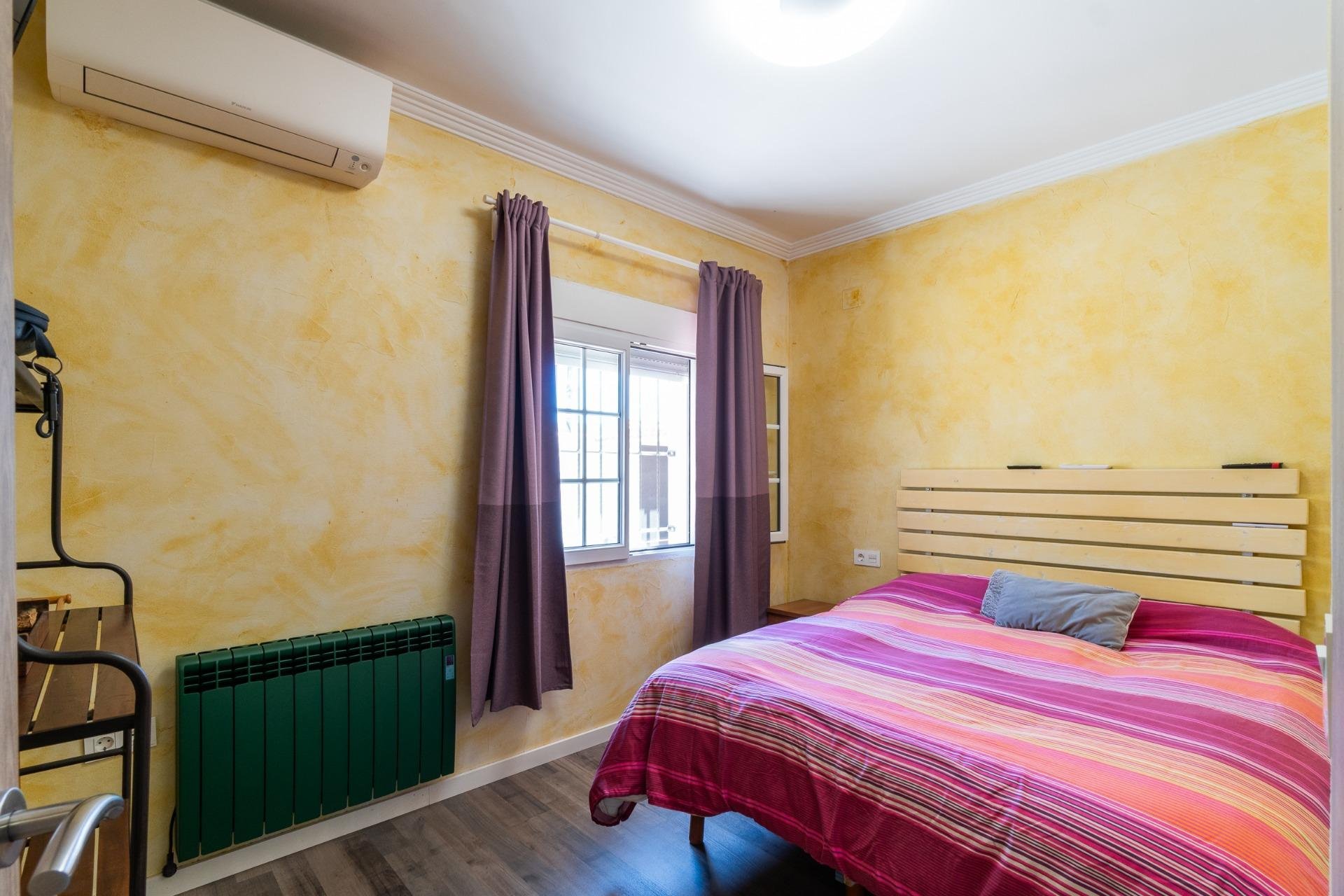Återförsäljning - Villa -
Torrevieja - Torreta florida