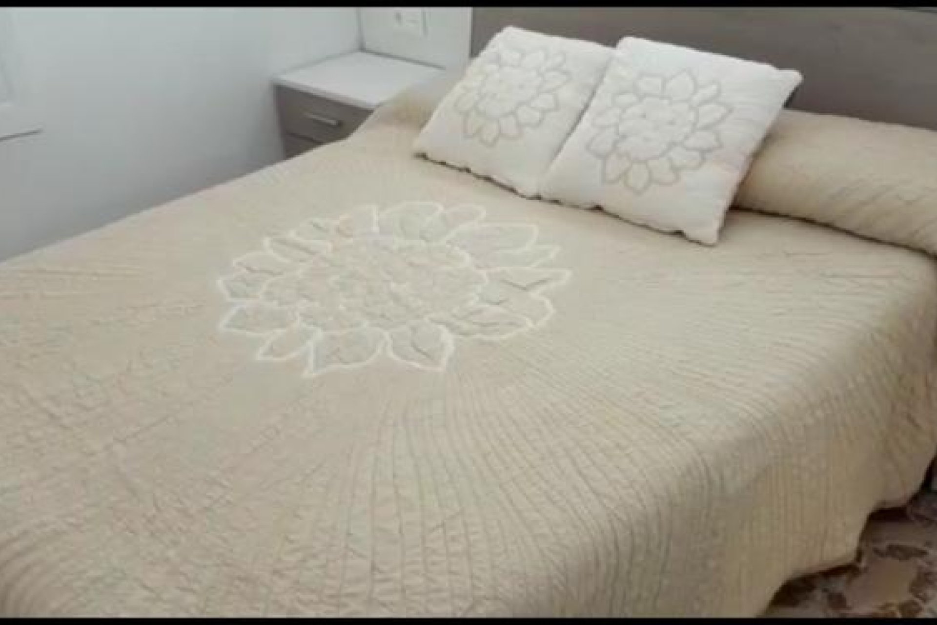 Återförsäljning - Villa -
Torrevieja