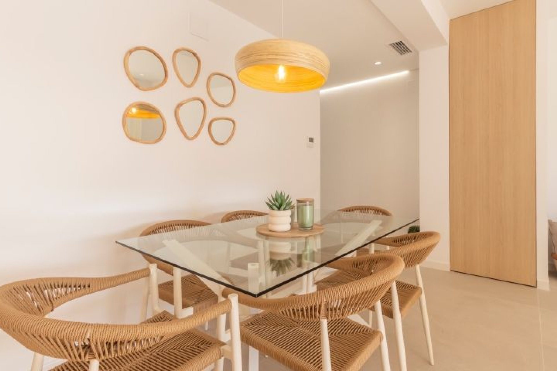 Återförsäljning - Villa -
Torrevieja