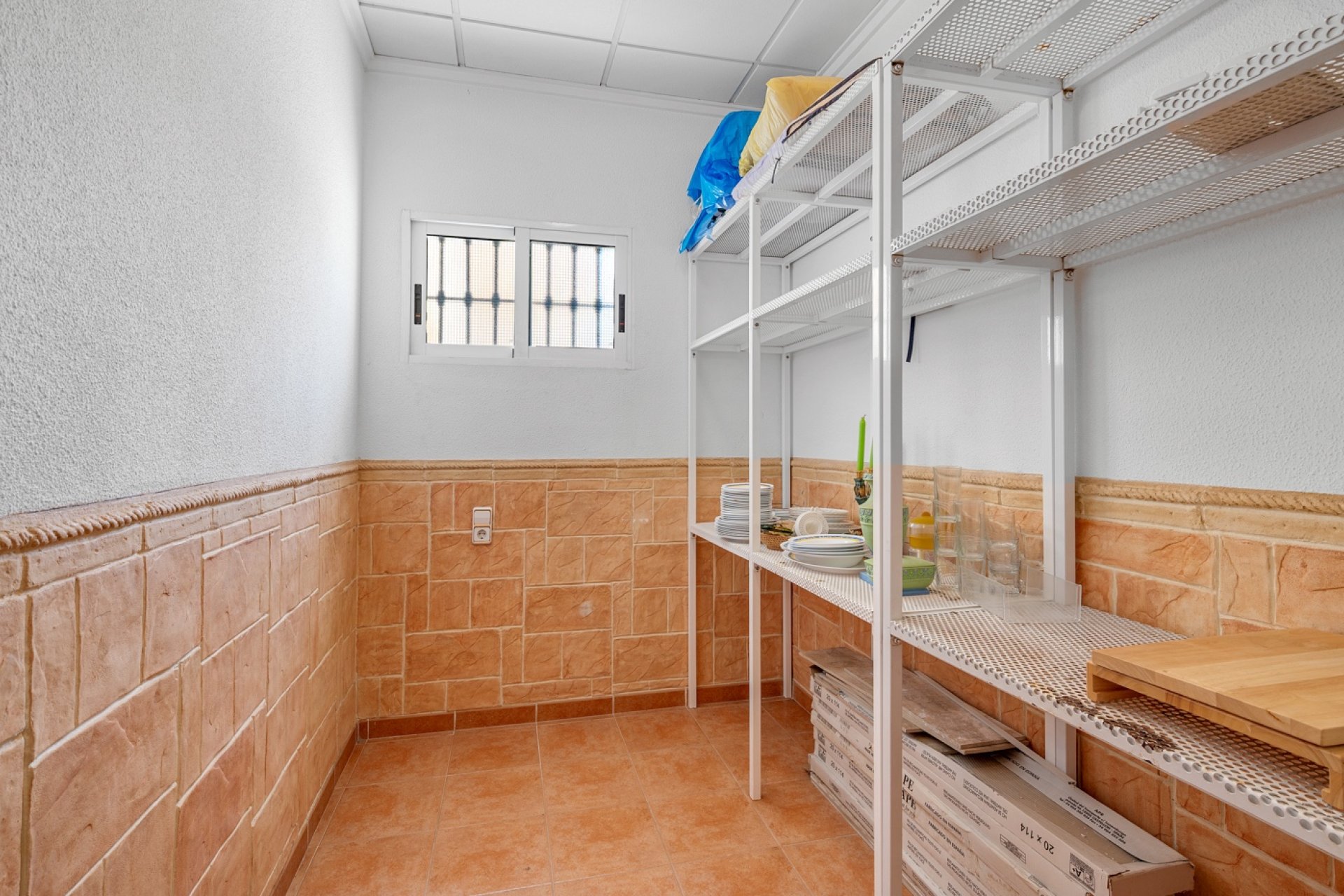 Återförsäljning - Villa -
Torrevieja