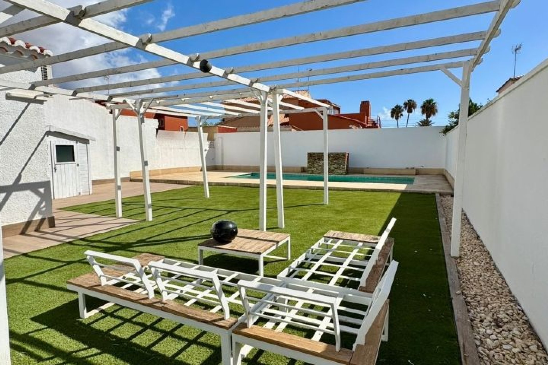 Återförsäljning - Villa -
Torrevieja