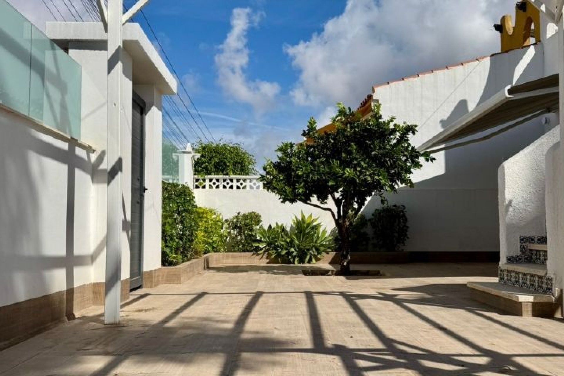 Återförsäljning - Villa -
Torrevieja