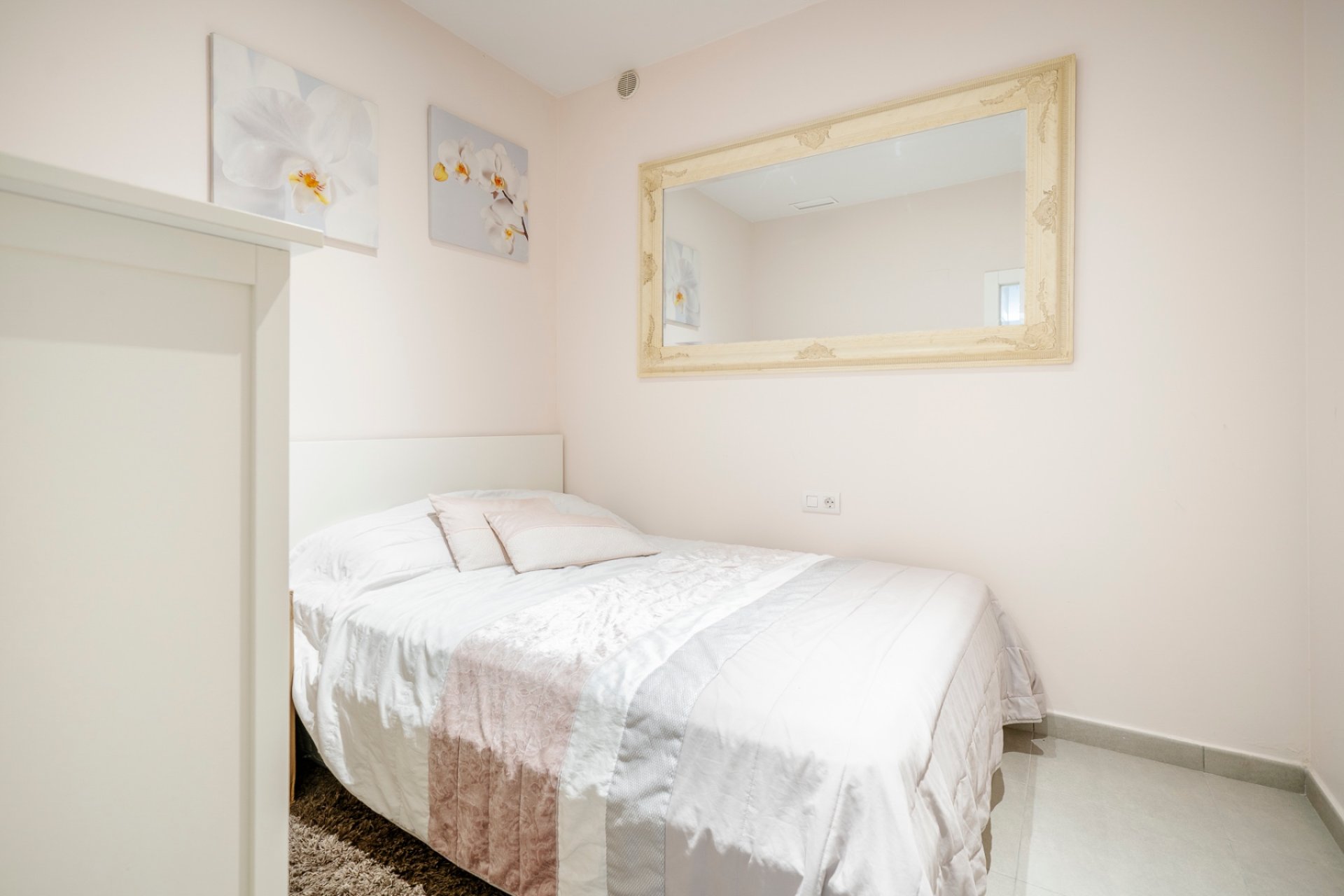 Återförsäljning - Villa -
Torrevieja