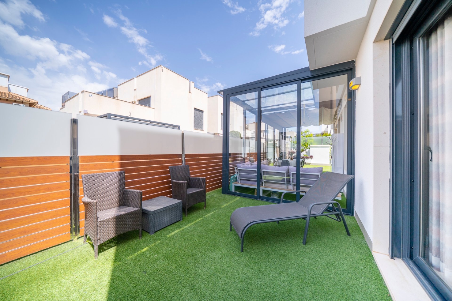 Återförsäljning - Villa -
Torrevieja