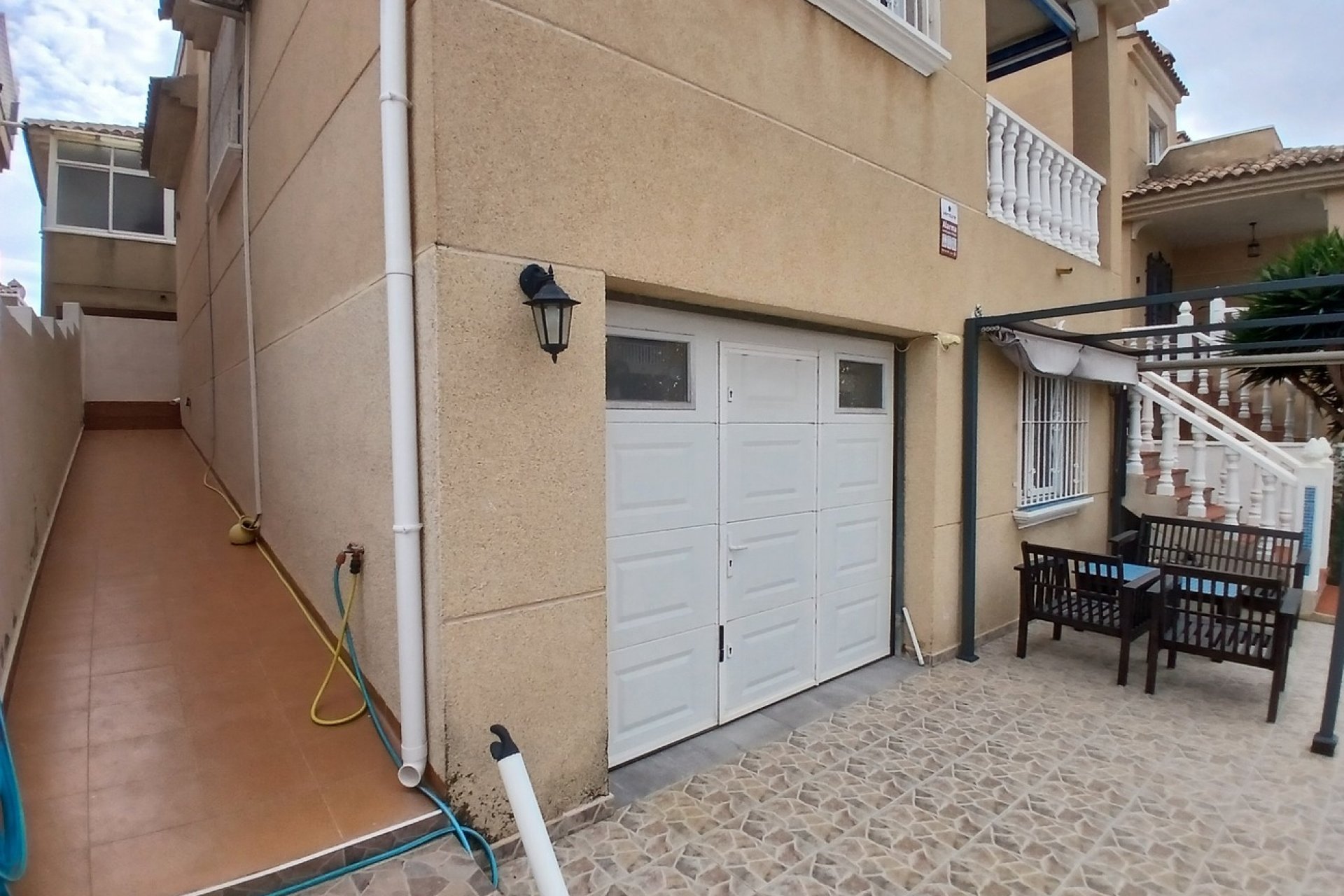 Återförsäljning - Villa -
Villamartin - Costa Blanca