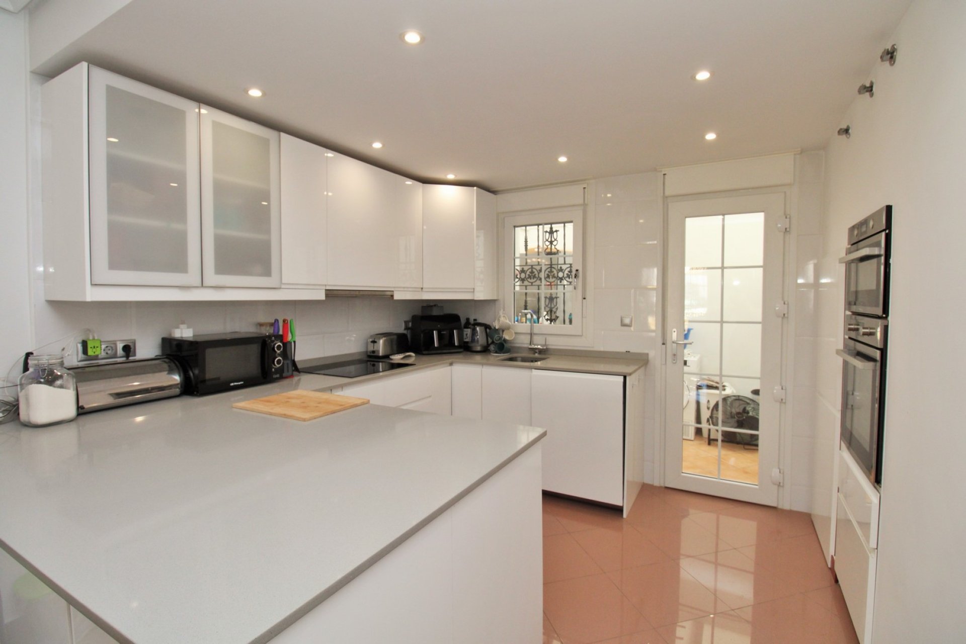 Återförsäljning - Villa -
Villamartin - Los Dolses