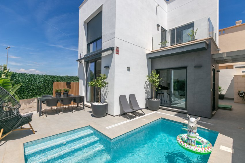 Återförsäljning - Villa -
Villamartin - Pau 26