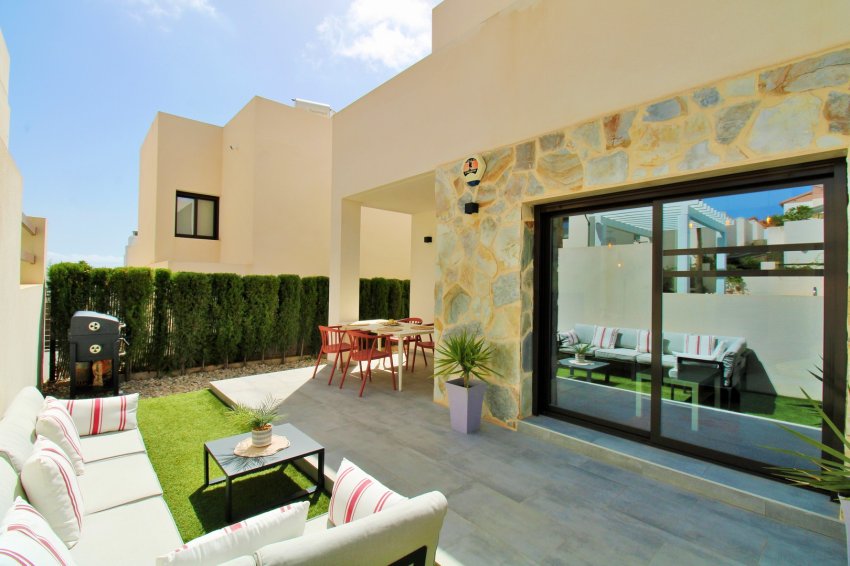 Återförsäljning - Villa -
Villamartin - PAU 8