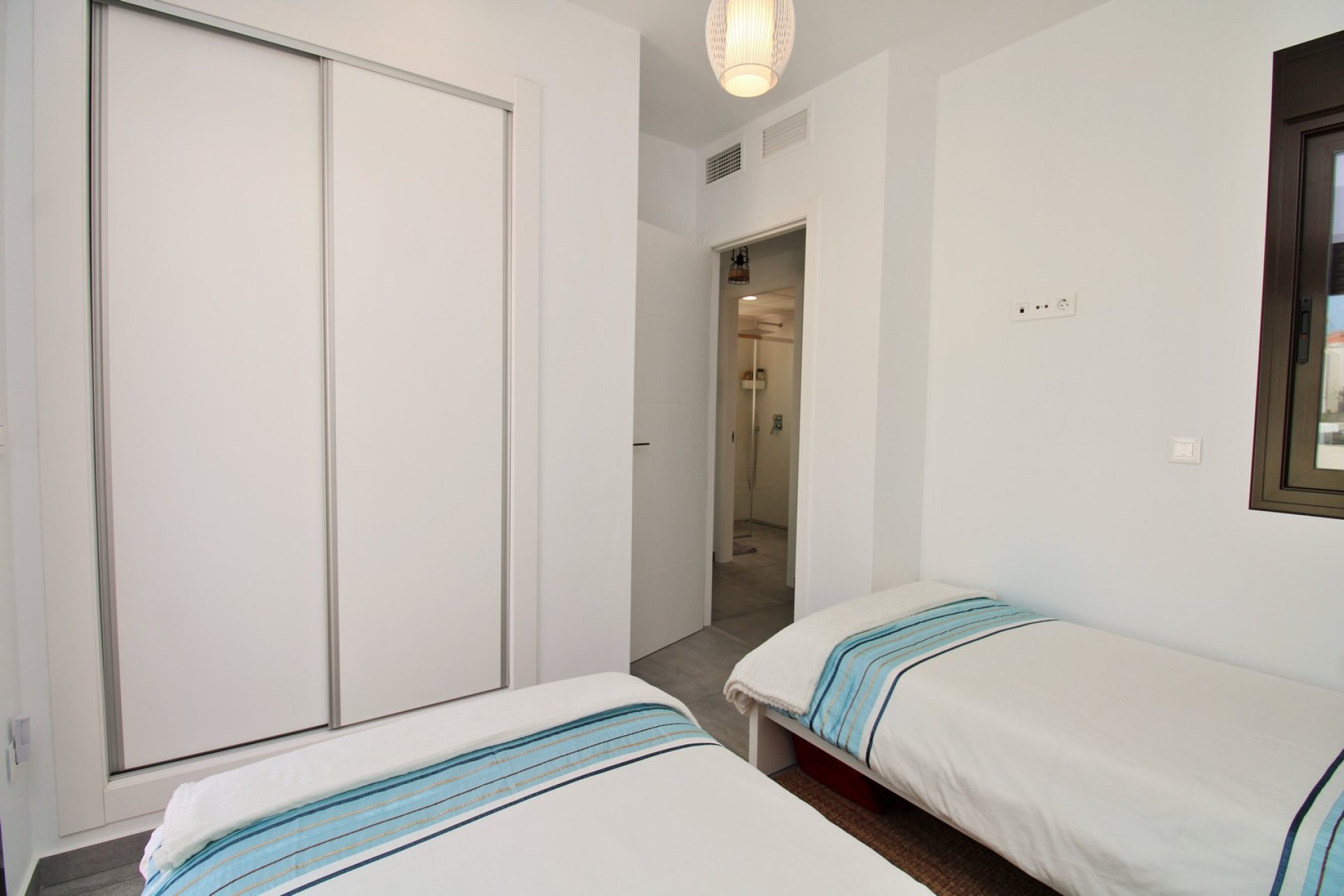 Återförsäljning - Villa -
Villamartin - PAU 8