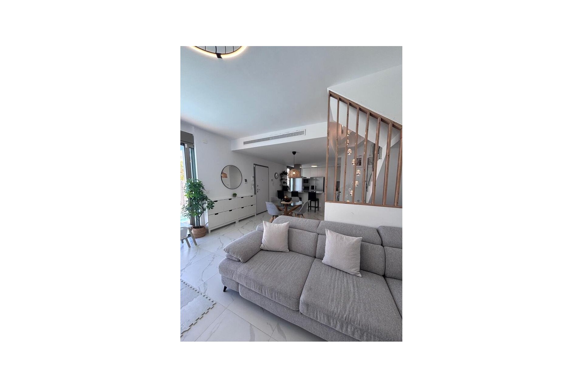 Återförsäljning - Villa -
Villamartin - PAU 8