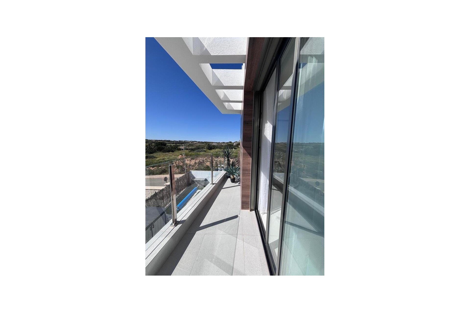 Återförsäljning - Villa -
Villamartin - PAU 8