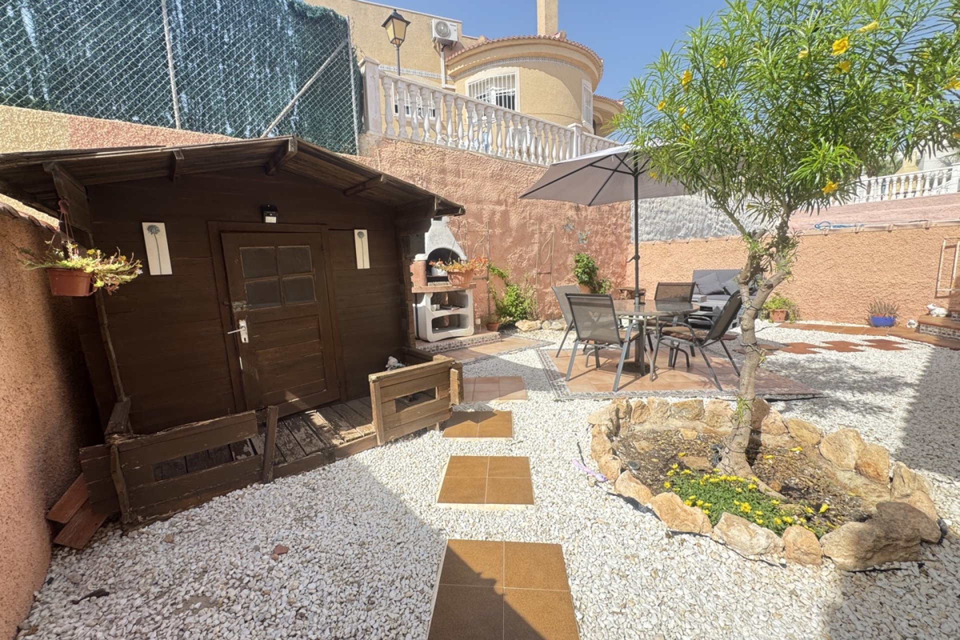 Återförsäljning - Villa -
Villamartin - Villamartín