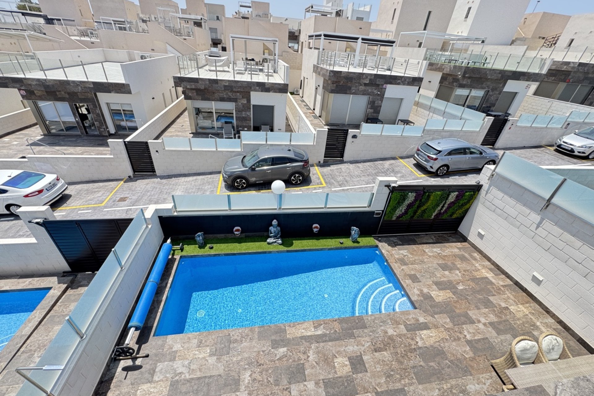 Återförsäljning - Villa -
Villamartin - Villamartín