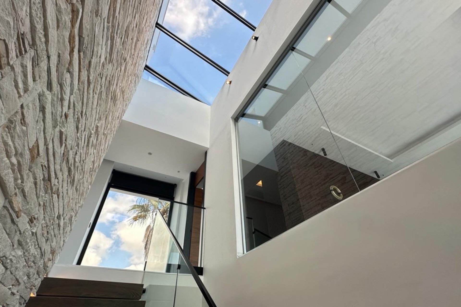 Återförsäljning - Villa -
Villamartin - Villamartín