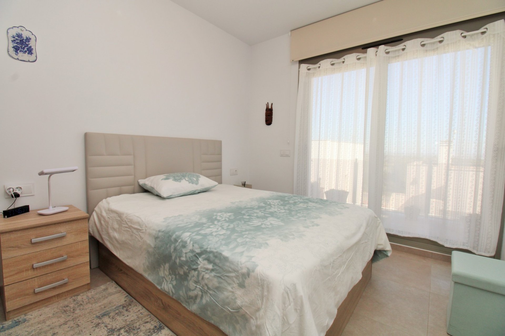 Återförsäljning - Villa -
Villamartin - Villamartín