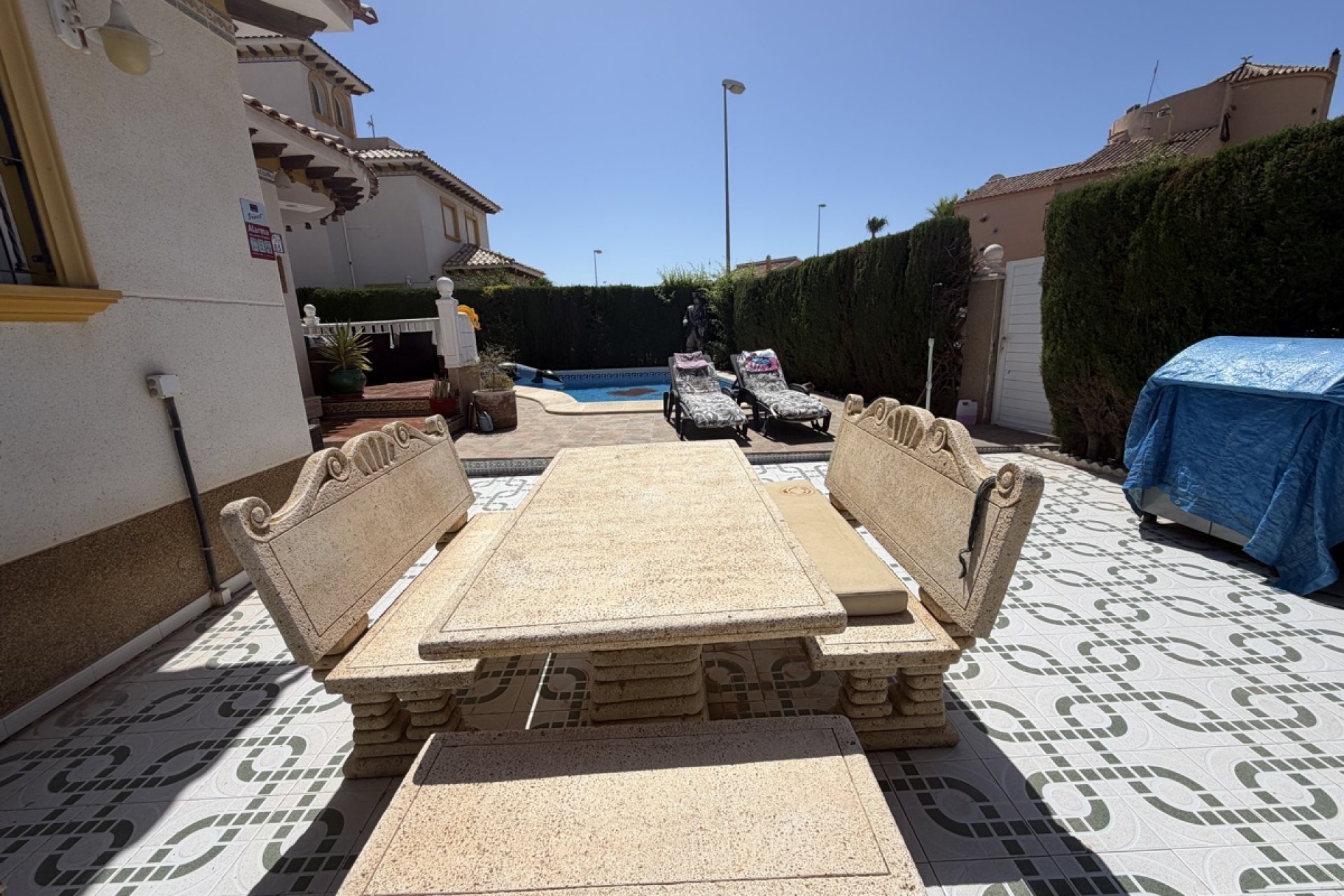 Återförsäljning - Villa -
Villamartin - Villamartín