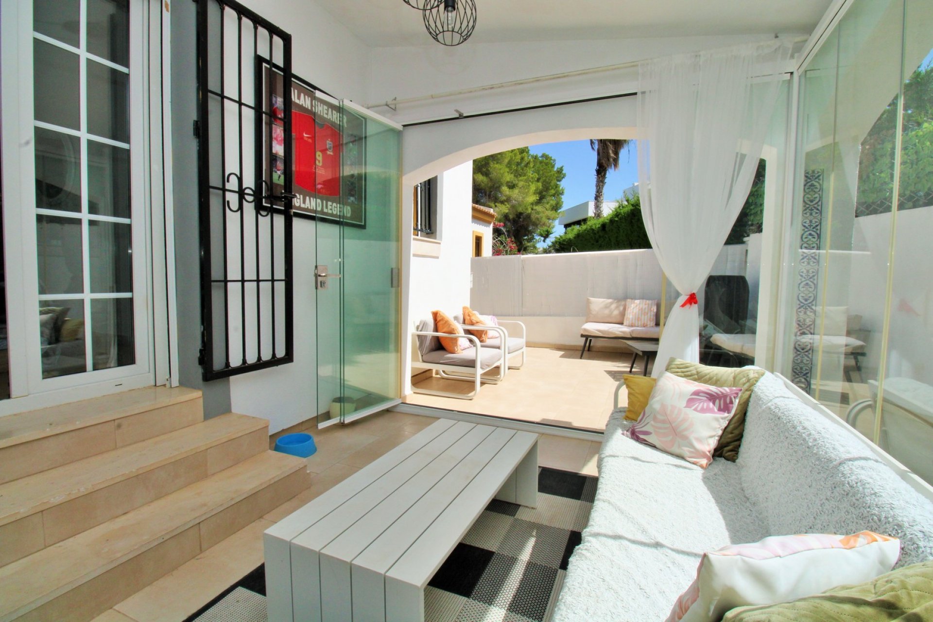 Återförsäljning - Villa -
Villamartin - Villamartín