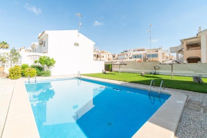 Bungalow - Återförsäljning - Torrevieja - Los Frutales