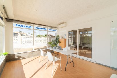 Commercial Unit - Långtidsuthyrning - Orihuela Costa -
                La Zenia