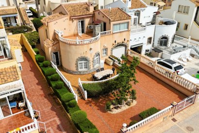 Detached villa - Återförsäljning - Orihuela Costa - Playa Flamenca