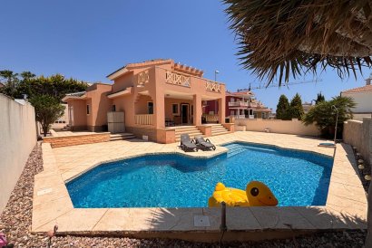Detached villa - Återförsäljning - Urbanización Ciudad Quesada - Urbanización Ciudad Quesada