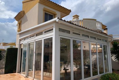 Detached villa - Resale - Guardamar del Segura - El Raso