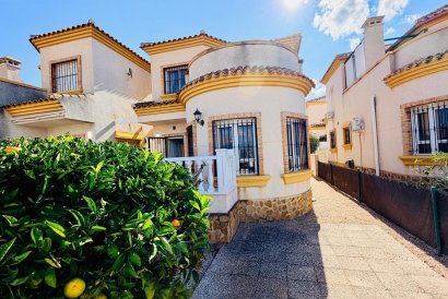 Detached villa - Resale - Los Montesinos - La Herrada