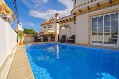Detached villa - Resale - Torrevieja - Torrevieja