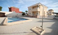 Detached villa - Reventa -
            Torrevieja - BF-47211