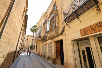 Inmueble singular - Återförsäljning - Orihuela - Zona Centro
