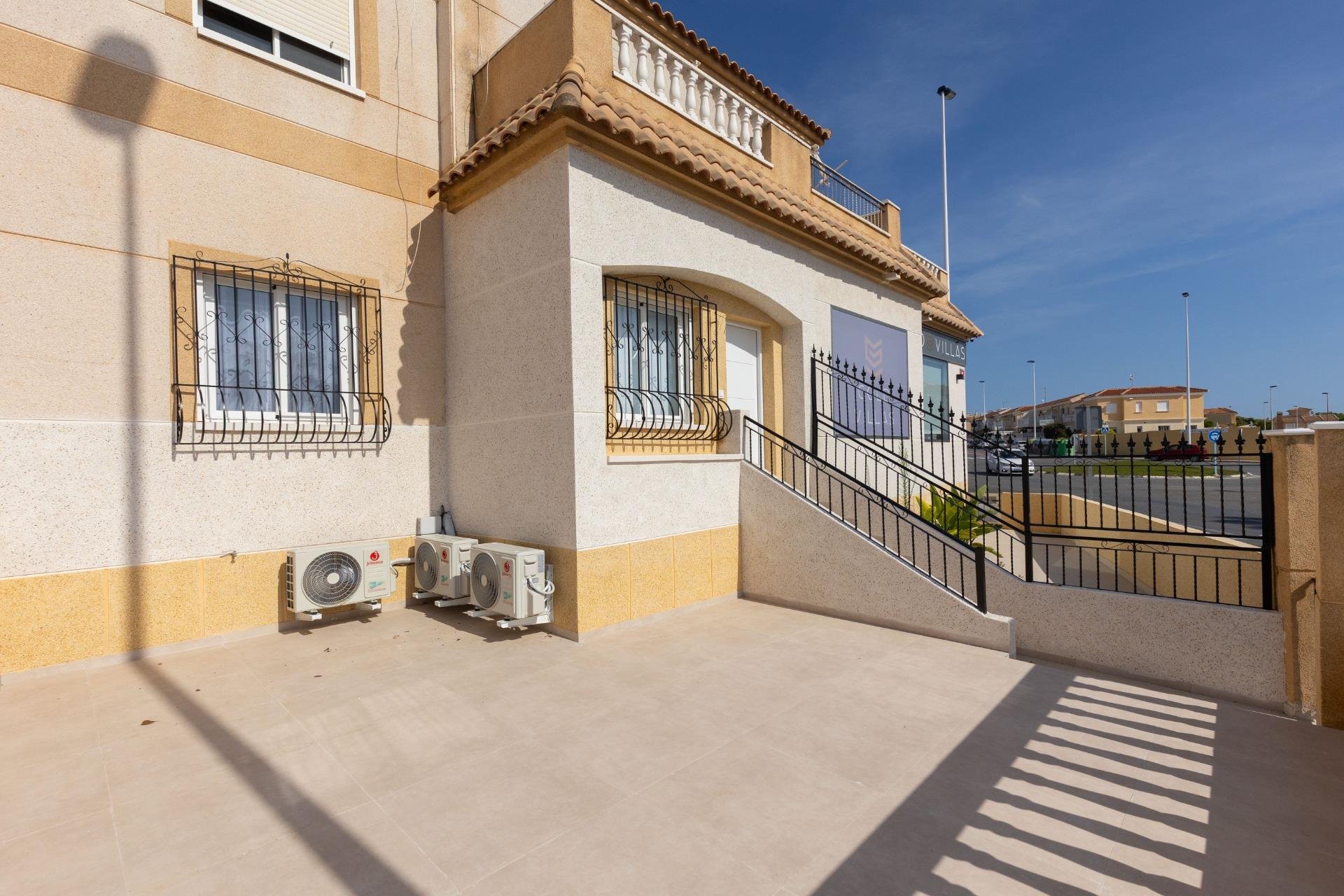 Långtidsuthyrning - Bungalow -
Torrevieja - Zona los Frutales