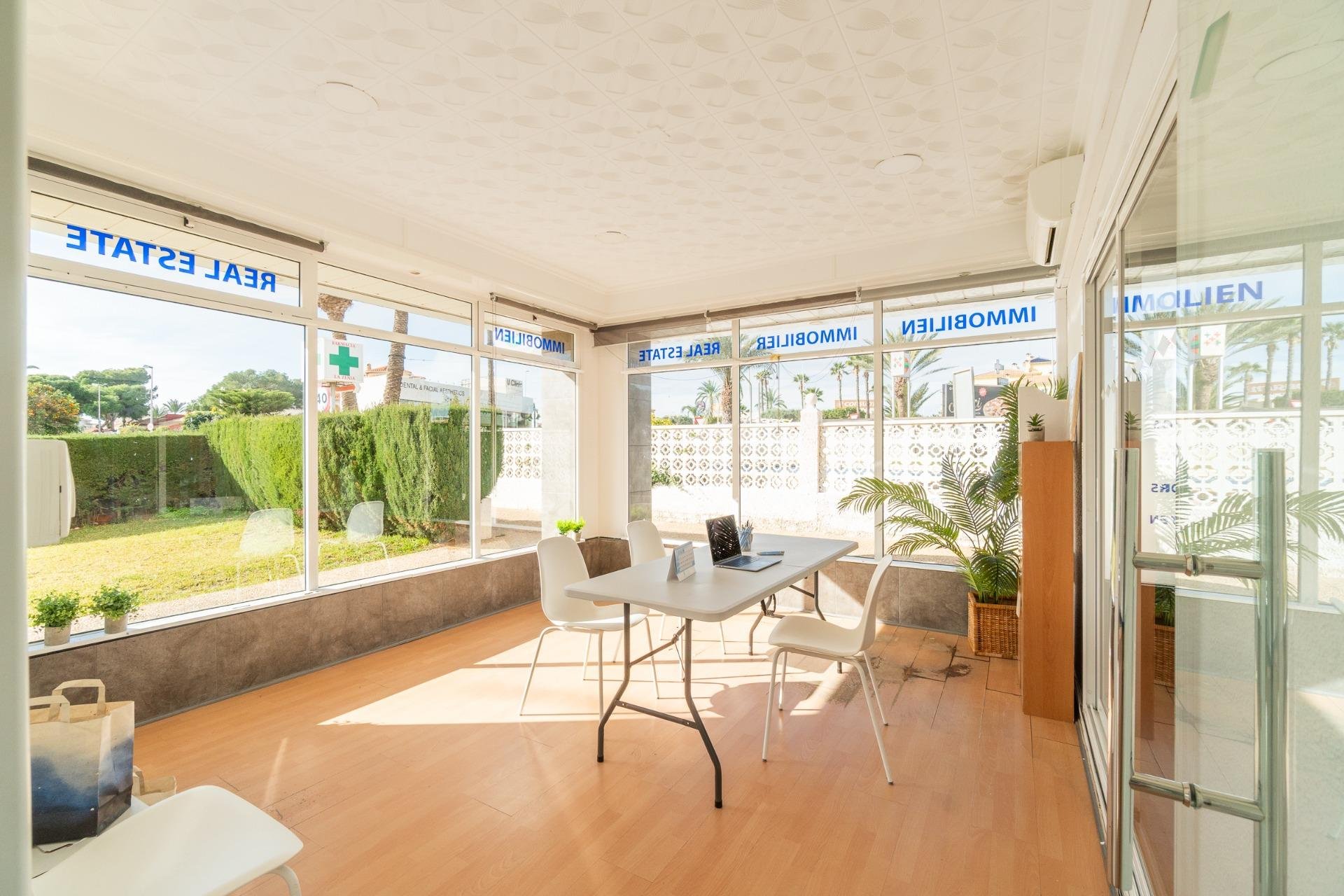 Långtidsuthyrning - Commercial Unit -
Orihuela Costa - La Zenia