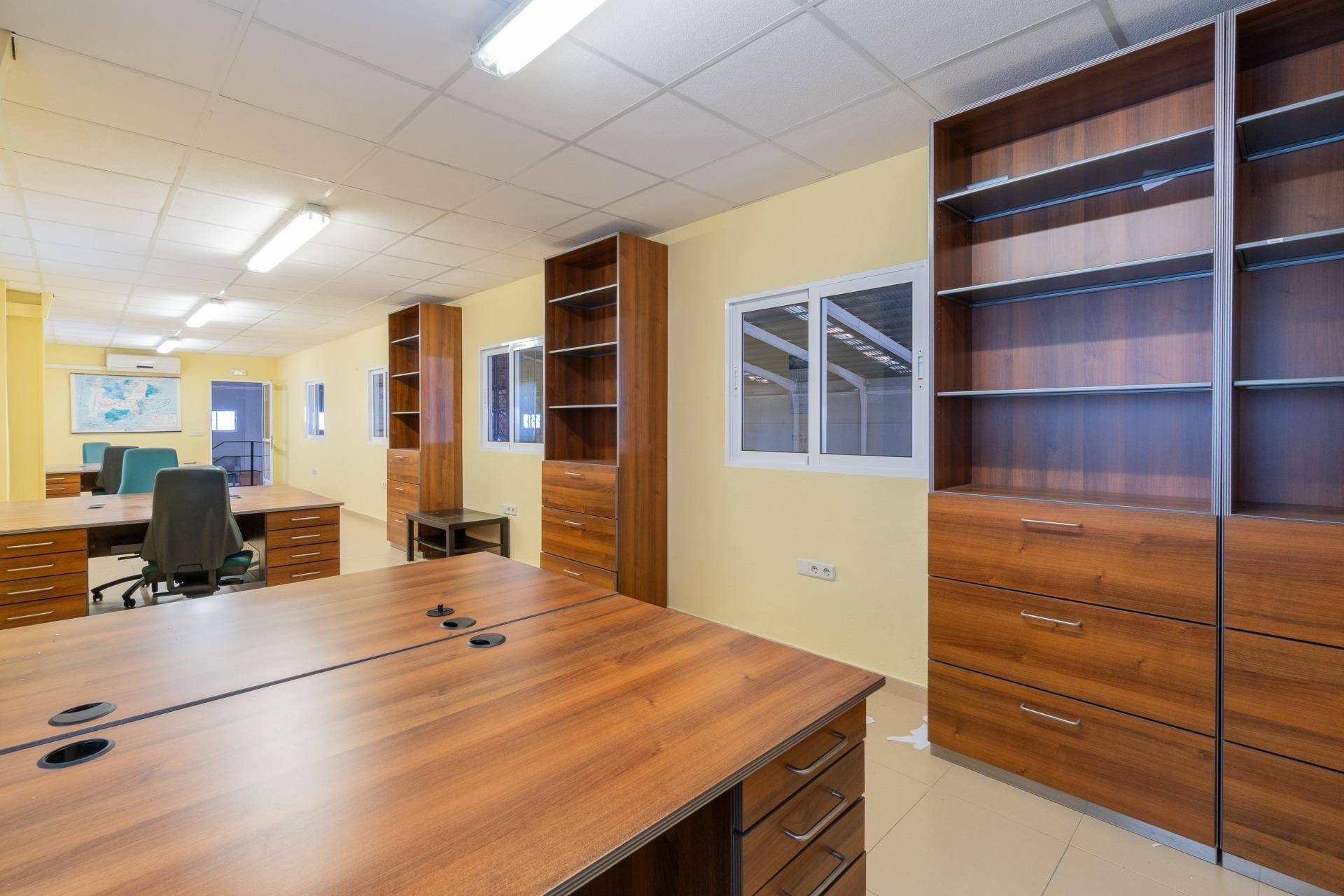 Långtidsuthyrning - Commercial Unit -
Pilar de la Horadada - Polígono industrial Cañada de Práez