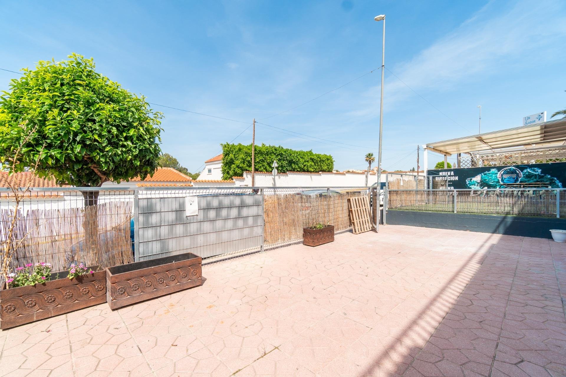 Långtidsuthyrning - Commercial Unit -
San Fulgencio - URB. LA MARINA