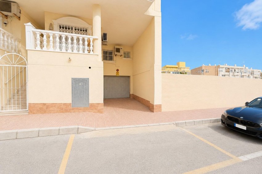 Långtidsuthyrning - Garage -
Torrevieja - Center