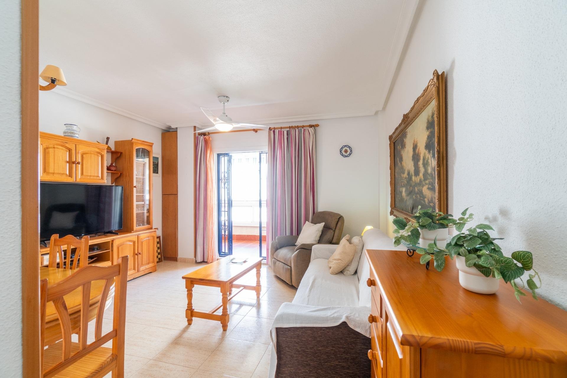 Long Term Rental - Apartment -
Torrevieja - La Mata