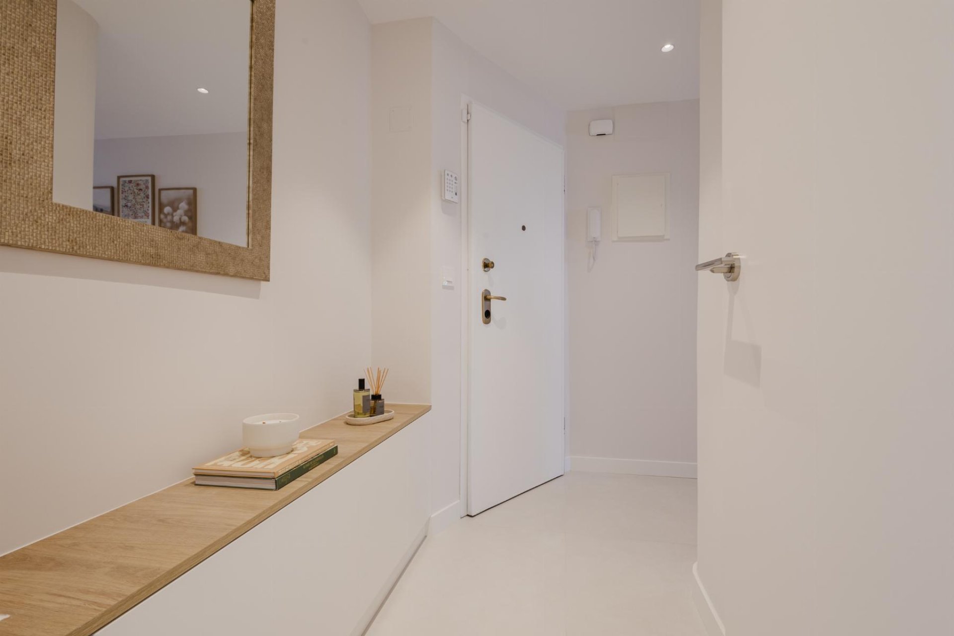 Long Term Rental - Apartment -
Torrevieja - Playa del Acequión