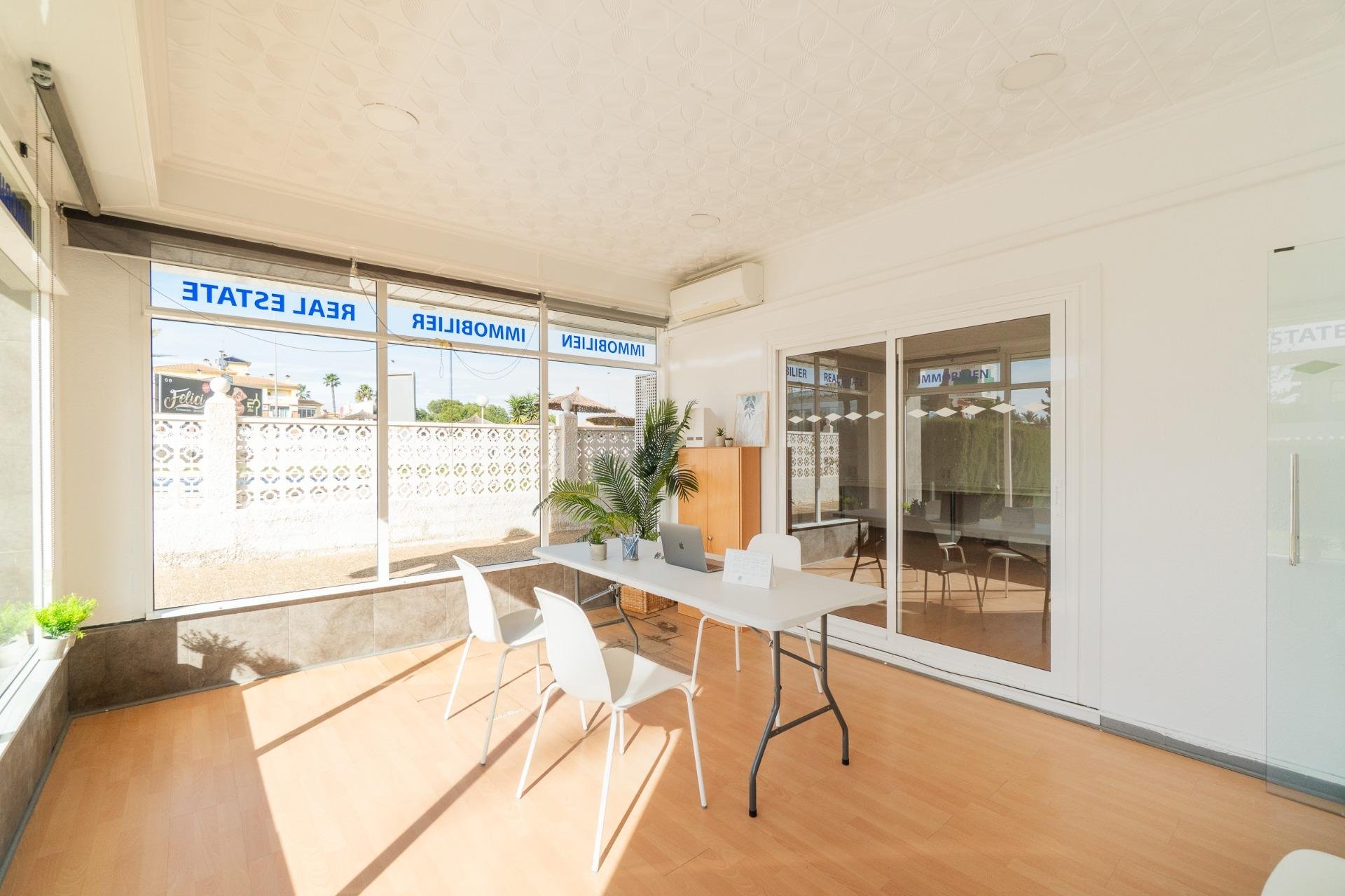 Long Term Rental - Commercial Unit -
Orihuela Costa - La Zenia