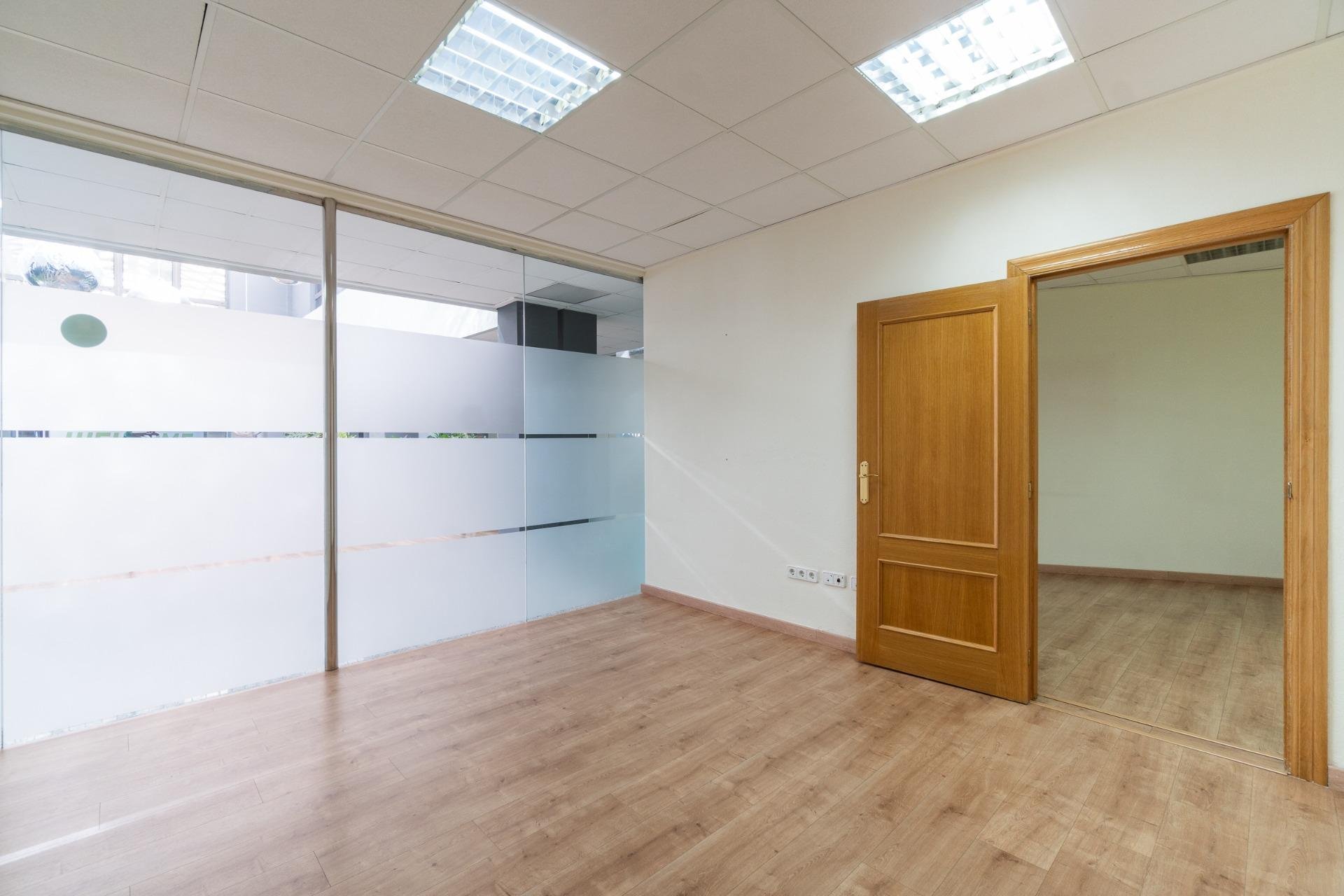 Long Term Rental - Commercial Unit -
Orihuela Costa - Playa Flamenca